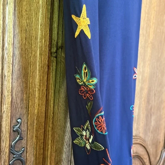 NEW JOHNNY WAS RARE ZOE EMBROIDERED LEGGINGS NAVY - Picture 11 of 16